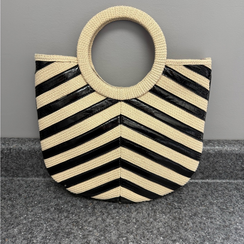 Liz Claiborne Small Black Purse Bag Lined With Round Handles